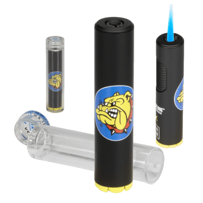 Encendedor Soplete The Bulldog 5 en negro con logo de The Bulldog Amsterdam.